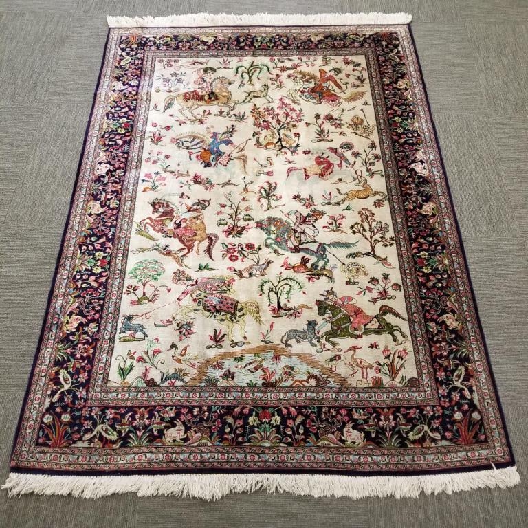 Finely woven silk pictorial rug 4' 7" x 7': Finely woven silk pictorial rug 4' 7" x 7'