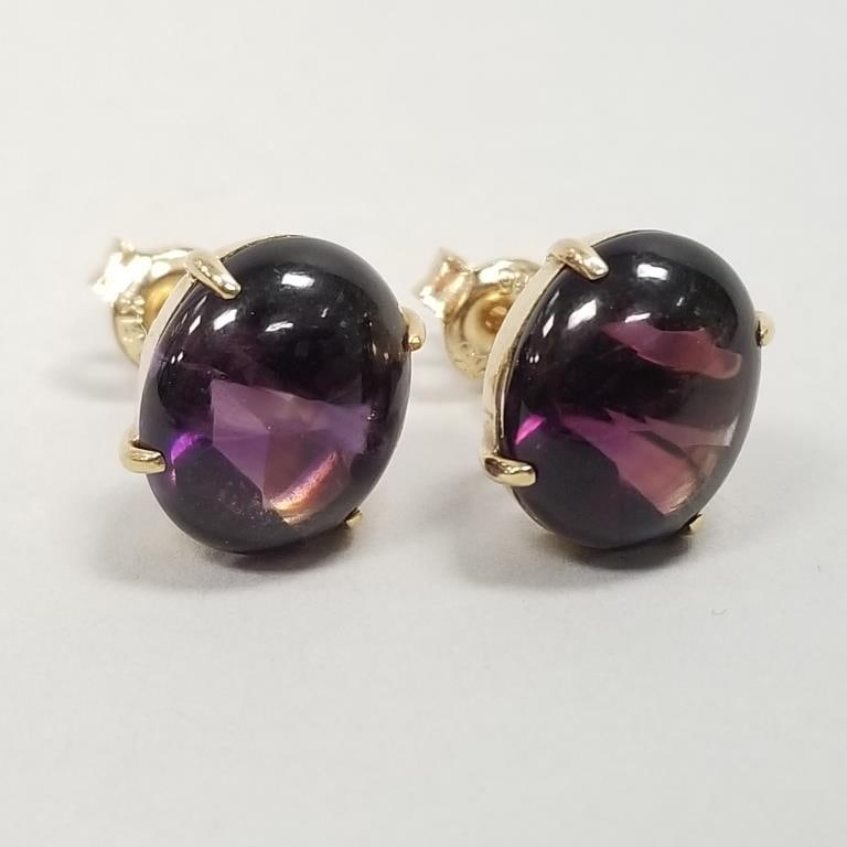 14K gold & amethyst earrings- 3.7g, 10x12mm stones: 14K gold & amethyst earrings- 3.7g, 10x12mm stones