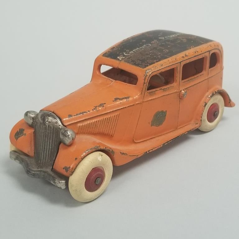 Arcade Century of Progress cast iron toy cab- 2 3/4"H 6 5/8"L 2 3/4"W (1 of 11)