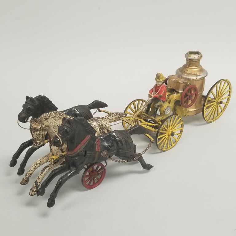 Kenton cast iron fire pumper toy with 3 horses, driver & bell- 6"H 18"L 5 1/4"W (1 of 19)