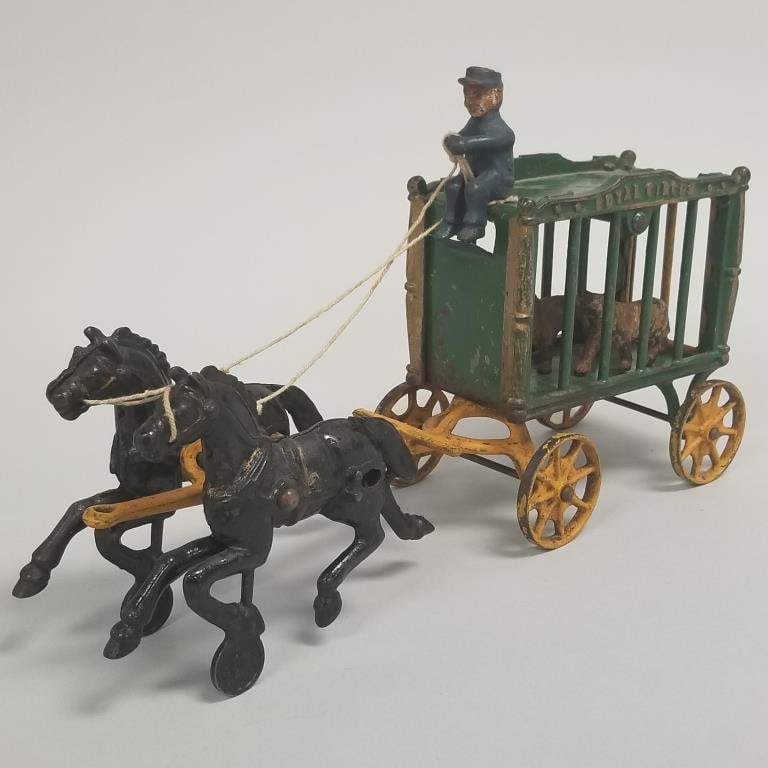 Hubley Royal Circus horse drawn cage wagon with lion & tiger- 7"H 12"L 3 1/2"W (1 of 20)