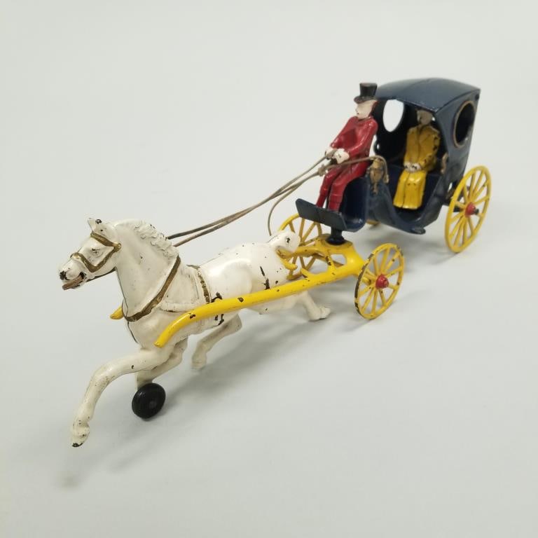 Kenton cast iron horse drawn carriage with rider, driver & horse- 6 1/2"H 16 7/8"L 4 1/4"W (1 of 18)