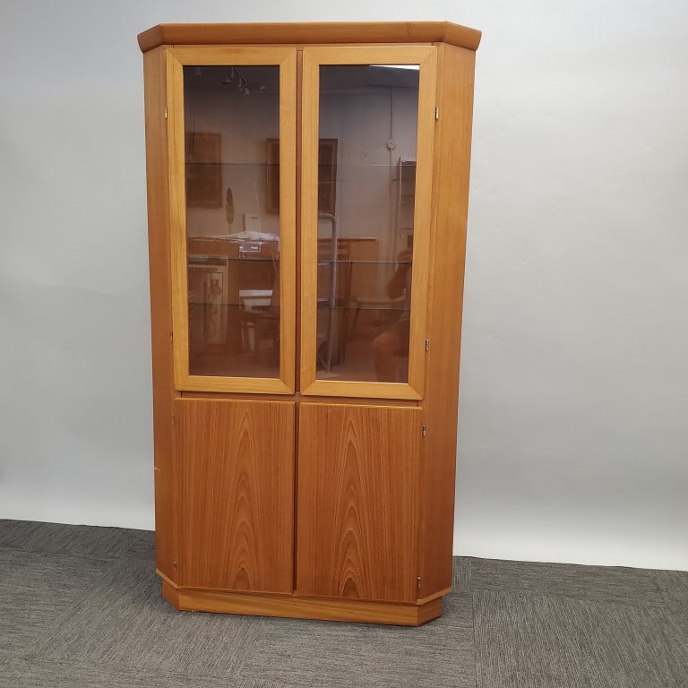 Skovby Denmark teak corner cabinet w/ doors- 66 1/4"H 27 1/4"W 20 3/4"D (1 of 9)