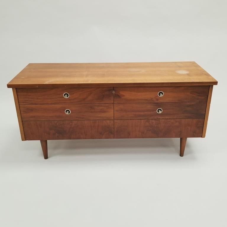 Lane walnut cedar lined lift top trunk- (no locking mechanism, wear to top) 20"H 43 1/2"W 16 1/2"D (1 of 14)