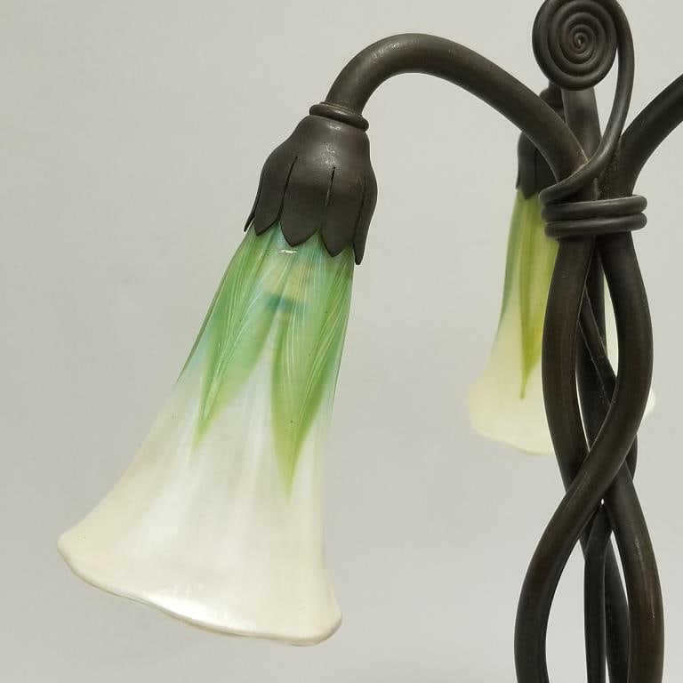 Rare Tiffany 3-light lily lamp w/ pulled feather shades- base marked Tiffany Studios- New York - 4