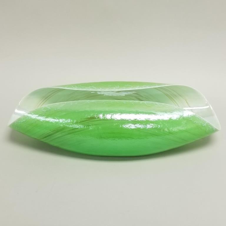 Large Murano Global Views folded art glass bowl- iridescent green- 21 1/2"L 8 1/2"W 5 1/2"H: Large Murano Global Views folded art glass bowl- iridescent green- 21 1/2"L 8 1/2"W 5 1/2"H
