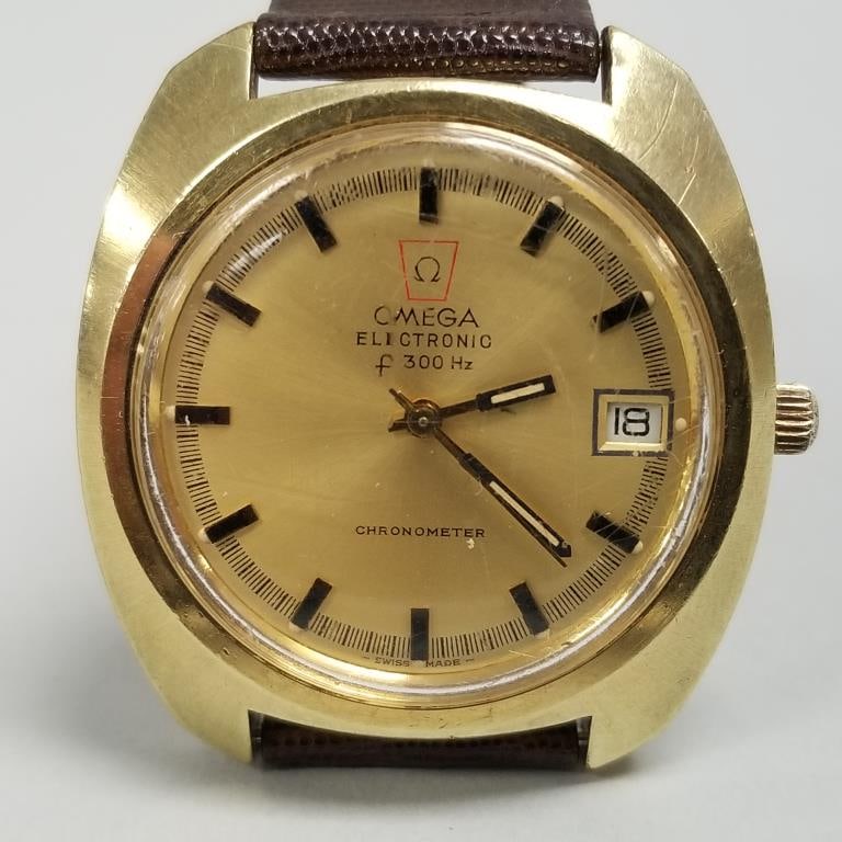 Omega Electronic Chronometer date just watch- currently running (band not original) 38mm case size (1 of 7)