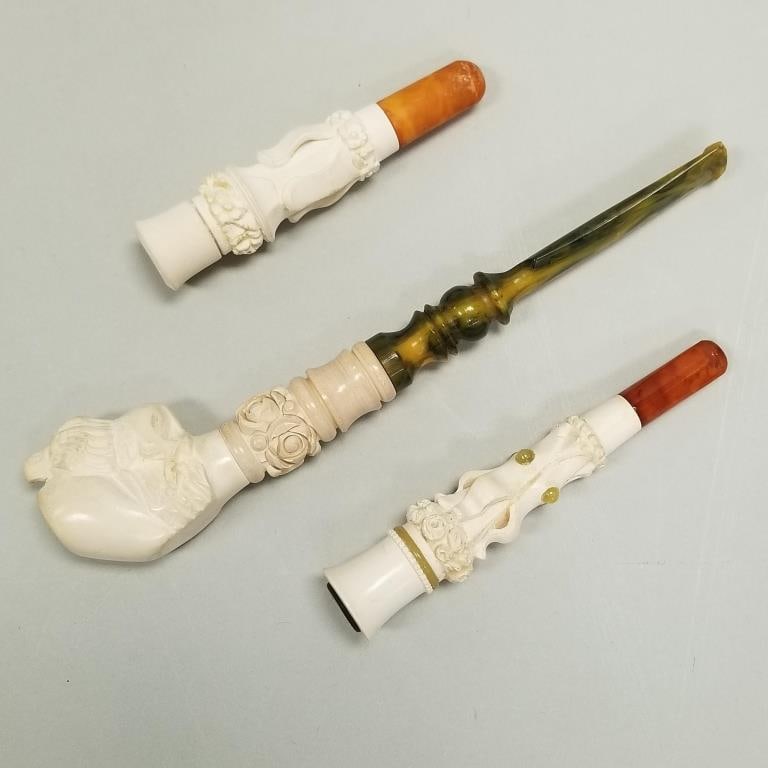3 Meerschaum carved cheroot, etc. holders- 2 with cases including Leopold Weiss Genova (as seen- (1 of 20)