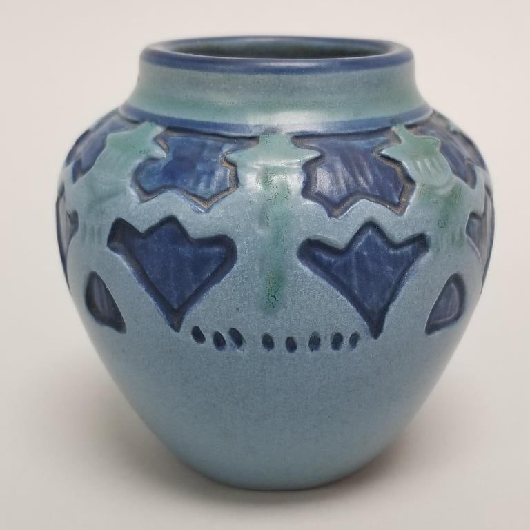 University of North Dakota School of Mines pottery vase- Julia Mattson 4"H 4"D: University of North Dakota School of Mines pottery vase- Julia Mattson 4"H 4"D