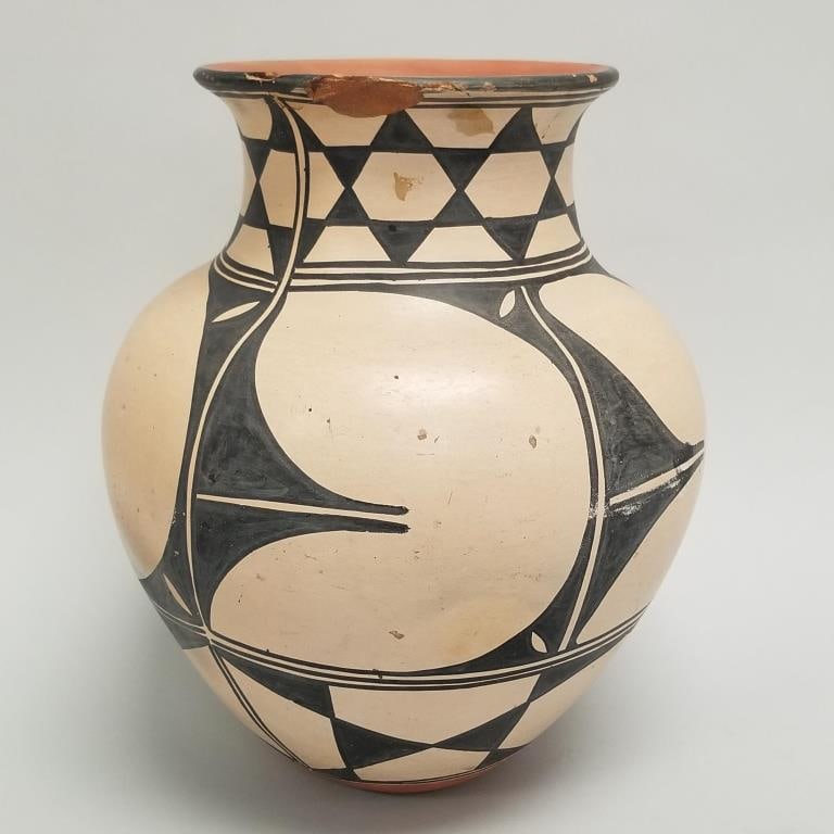 Large Santo Domingo decorated pottery vase (as is- rim chips) 12 3/4"H (1 of 13)