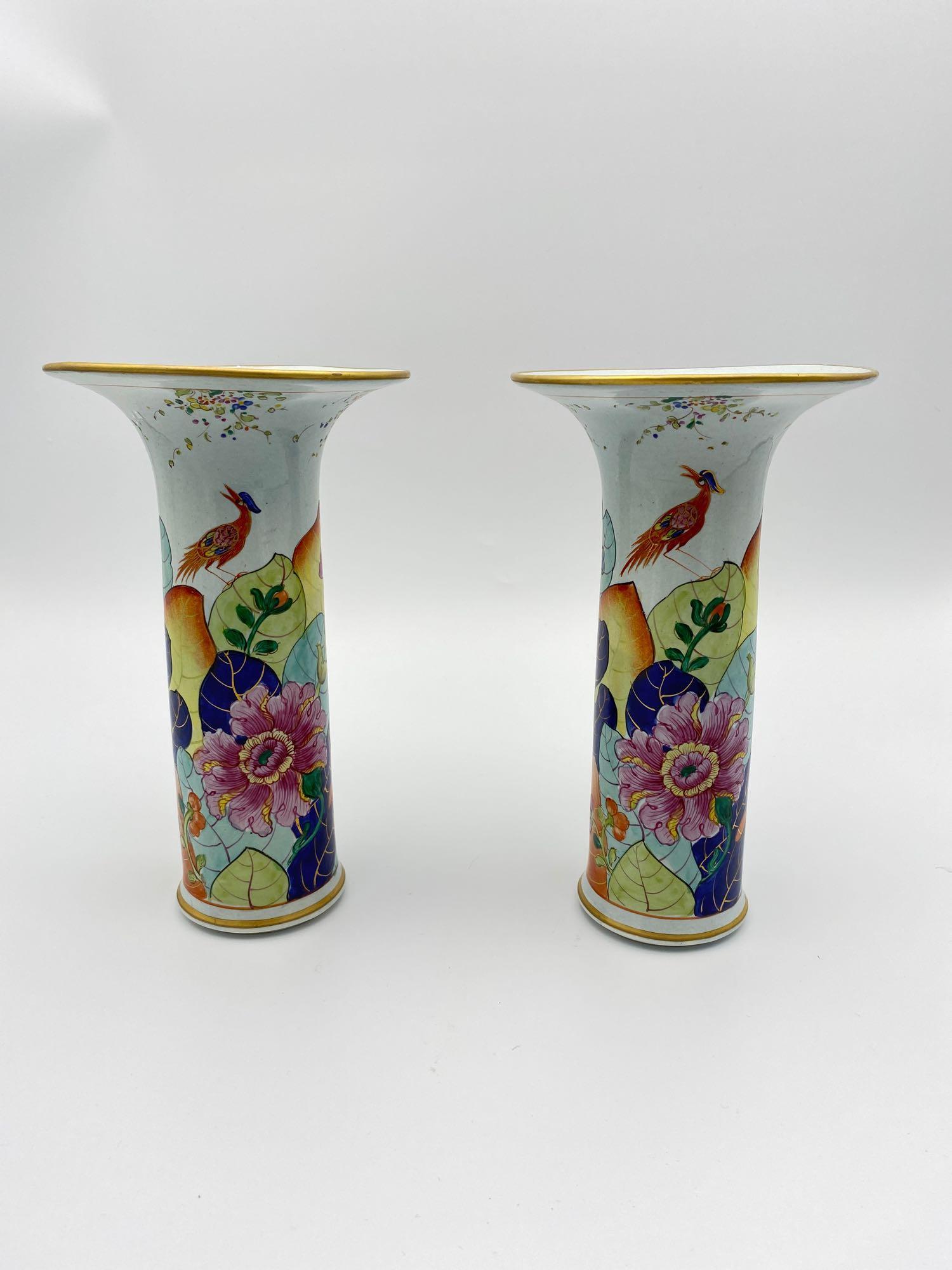 Lowestoft by Mottahedeh Tobacco Leaf Trumpet Vase PAIR (1 of 6)