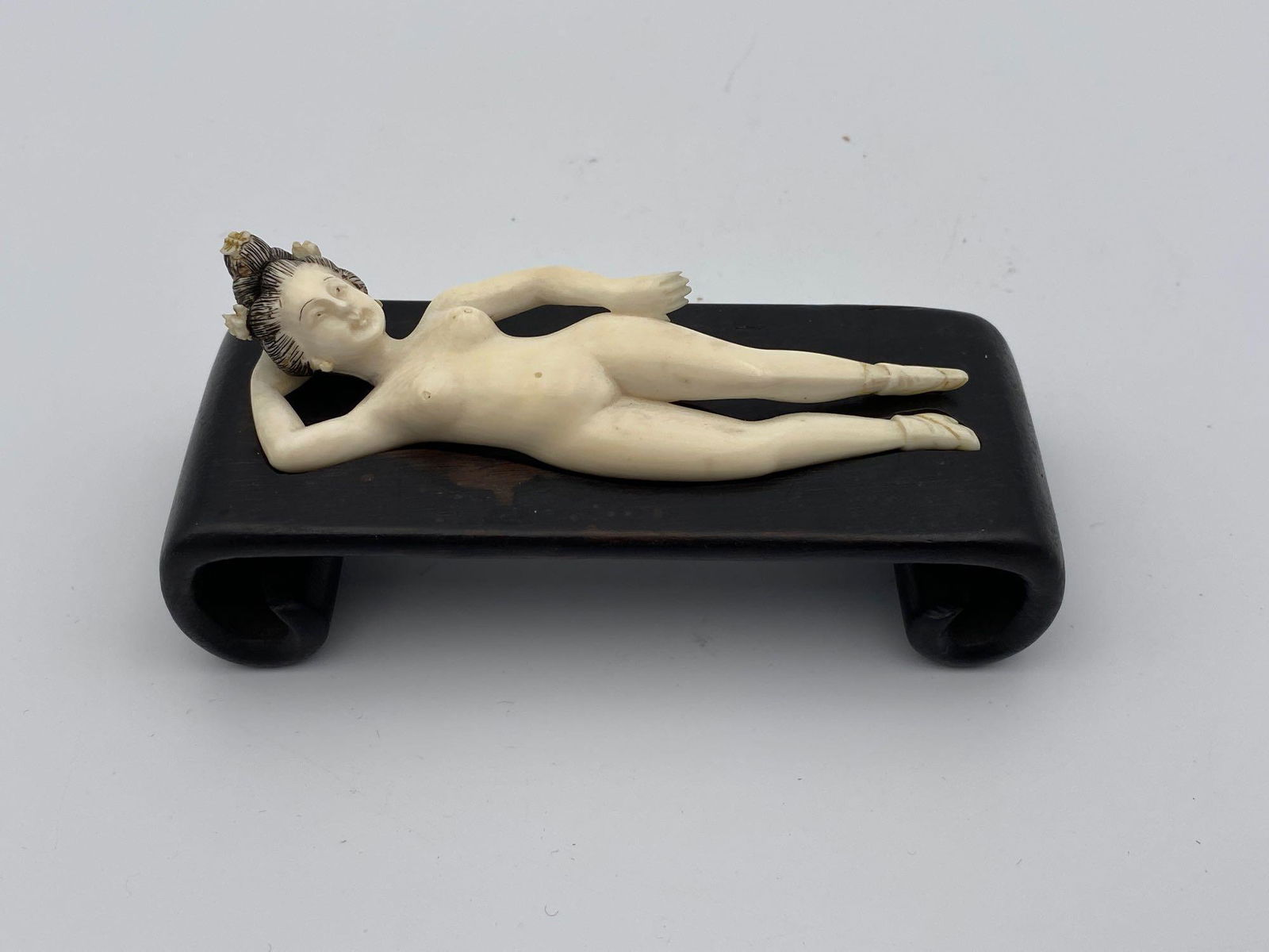19th c Chinese Ivory Doctor's Doll On Fitted Stand (1 of 12)