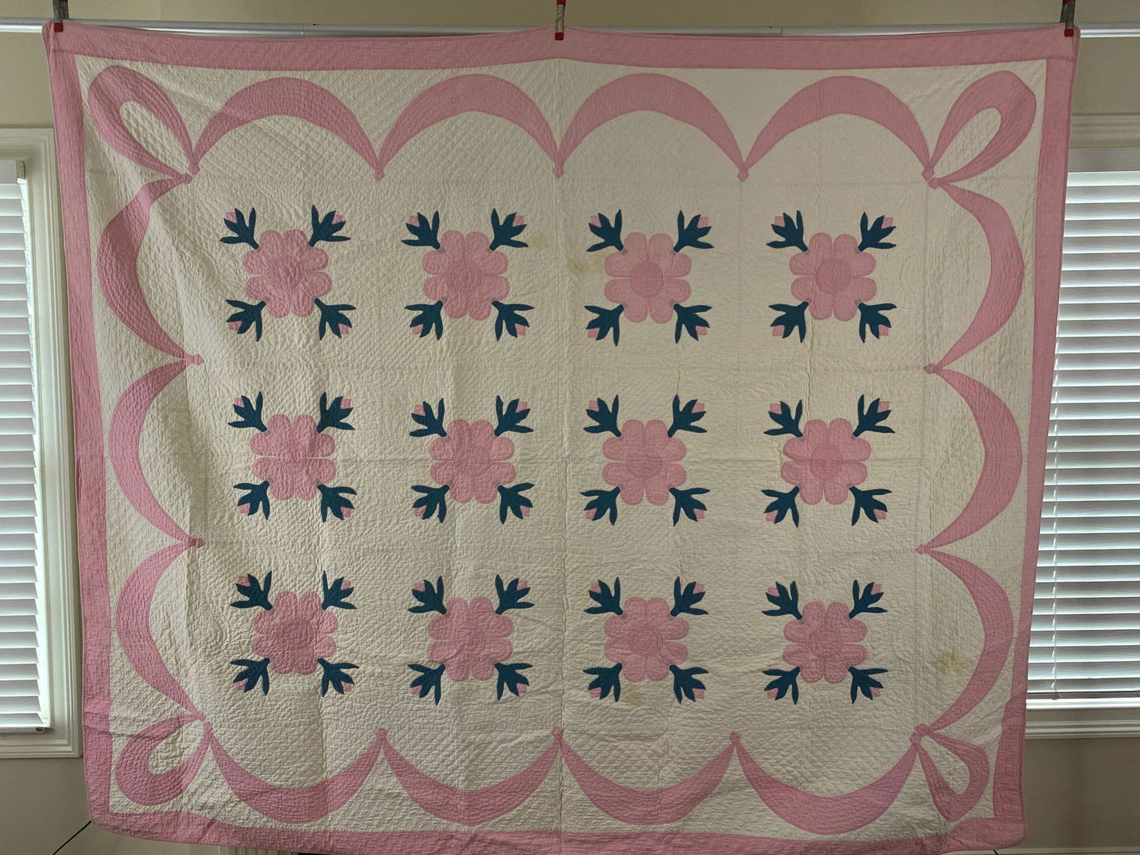 Antique "Ohio Rose" Quilt (1 of 10)