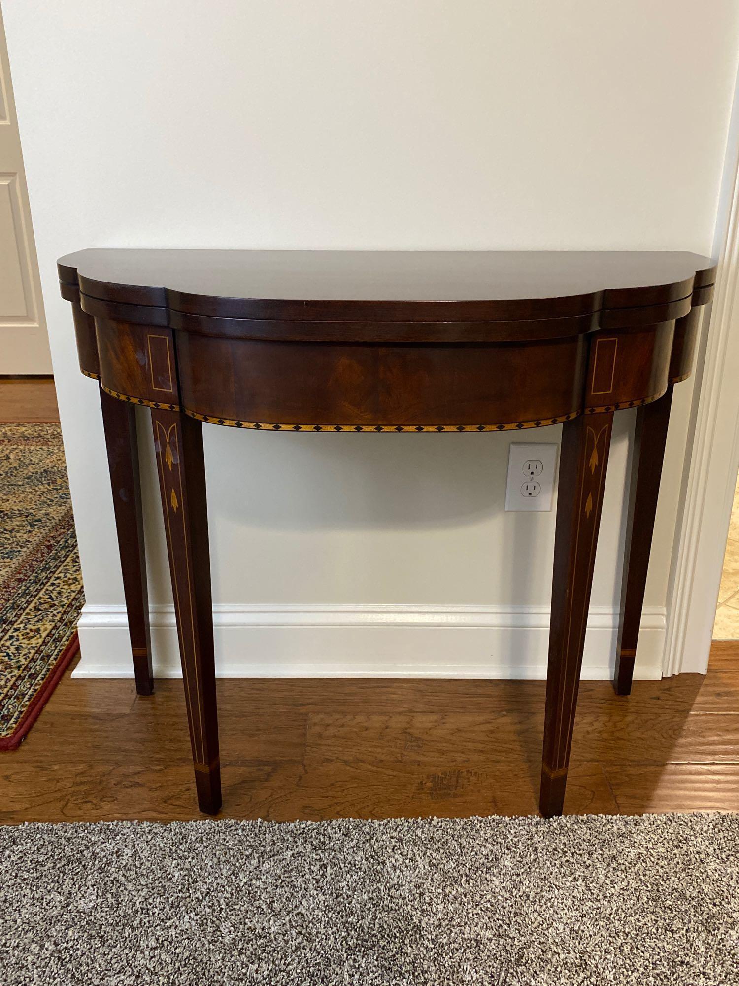 Henkel Harris Mahogany Myers Federal Style Flip Top (1 of 15)