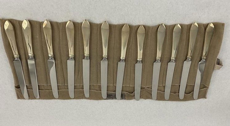 12 Tiffany & Co Sterling Silver Faneuil Knives (1 of 5)