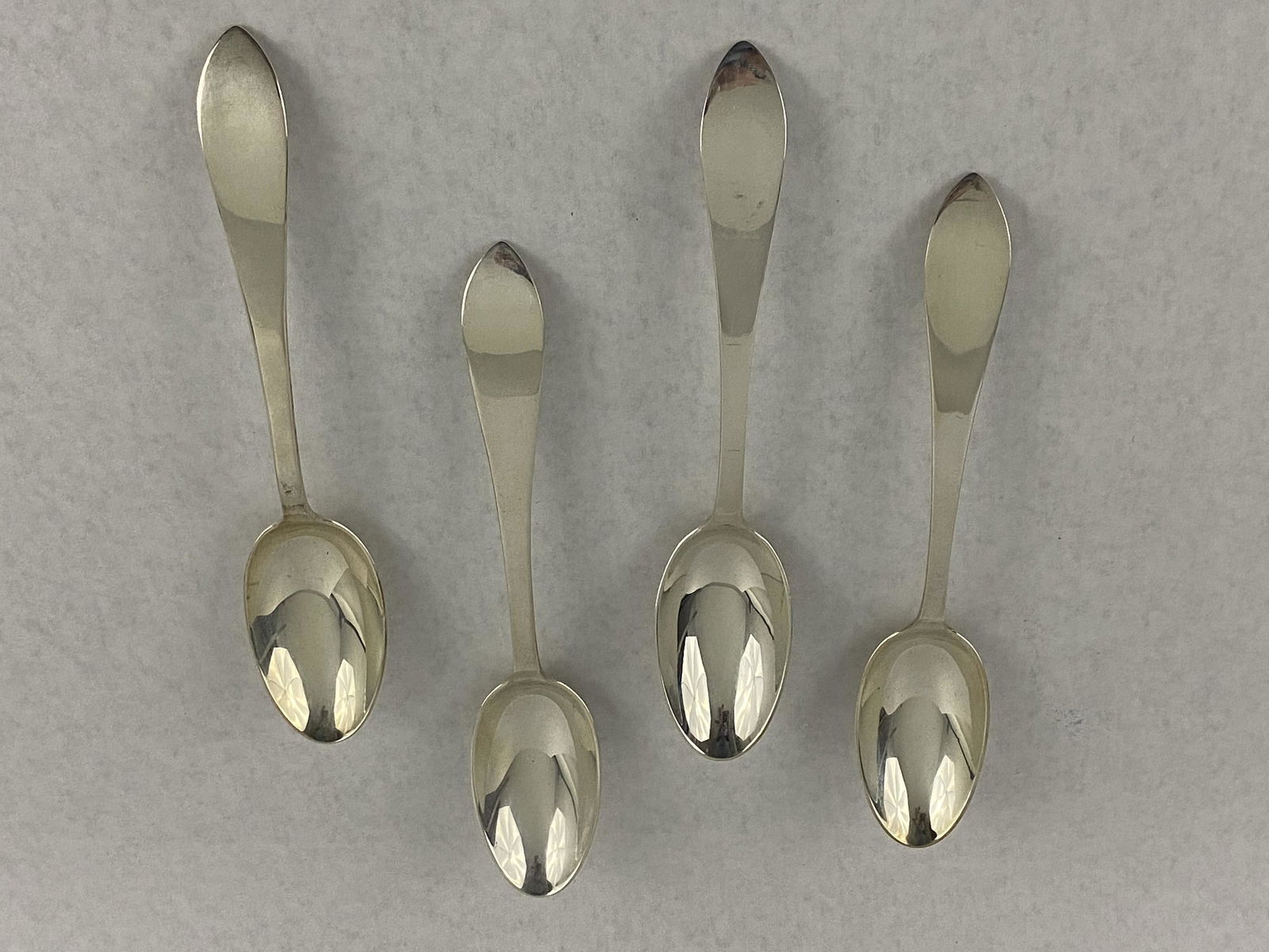4 Tiffany & Co Sterling Silver Queen Anne Server Spoon (1 of 9)