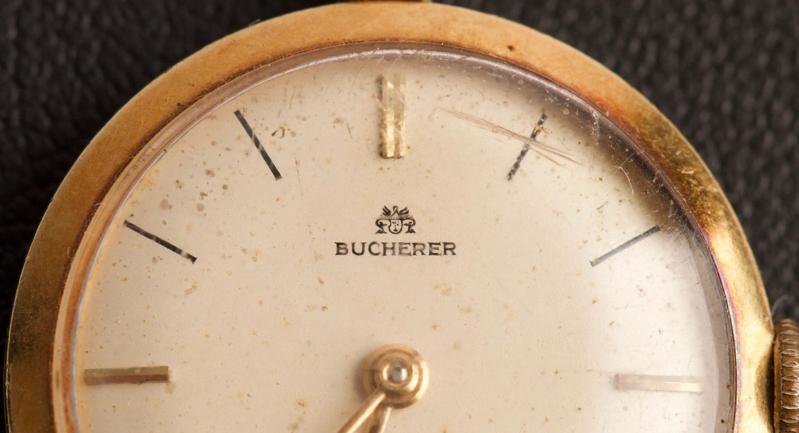 18K Yellow Gold Bucherer Ladies Wrist Watch: 18K Yellow Gold Bucherer Ladies Wrist Watch Weight 9.3g, Size 2.5 x 3cm