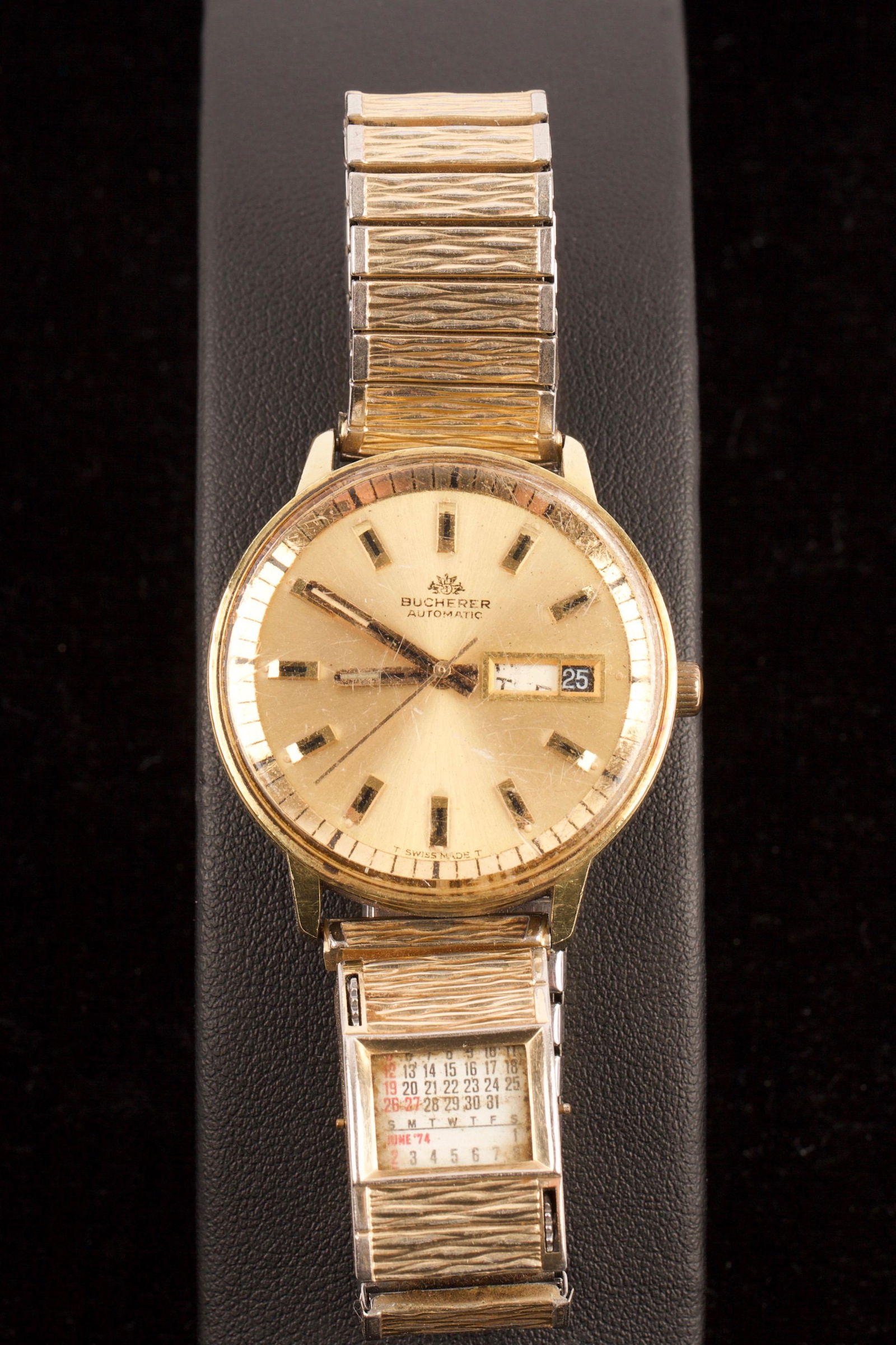 Bucherer Automatic 1974 Calendar Wrist Watch: Bucherer Automatic 1974 Calendar Wrist Watch Weight 69g, Size 4 x 4cm