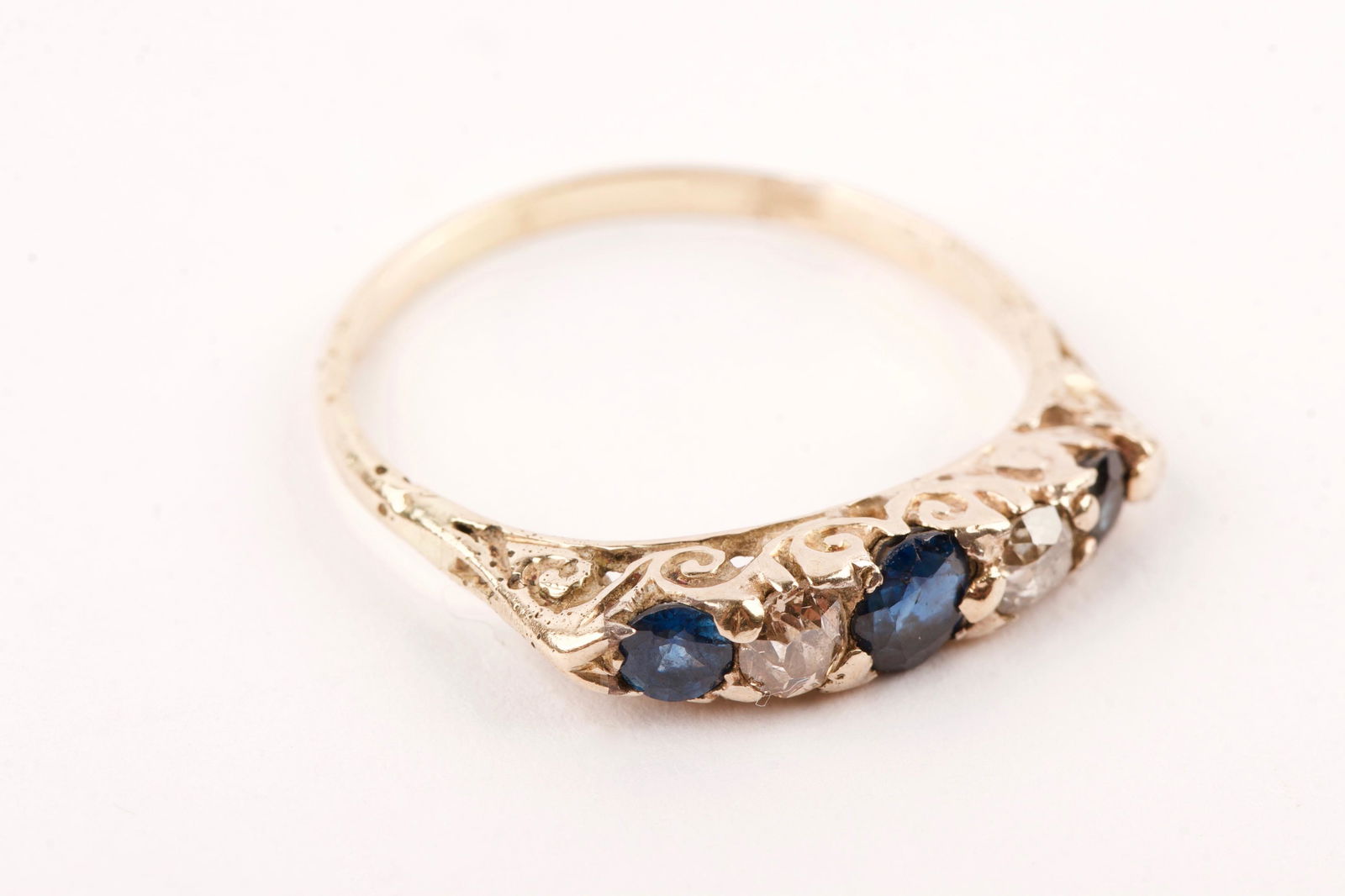 Vintage 9K Gold, Diamonds & Blue Sapphires Ring (1 of 2)