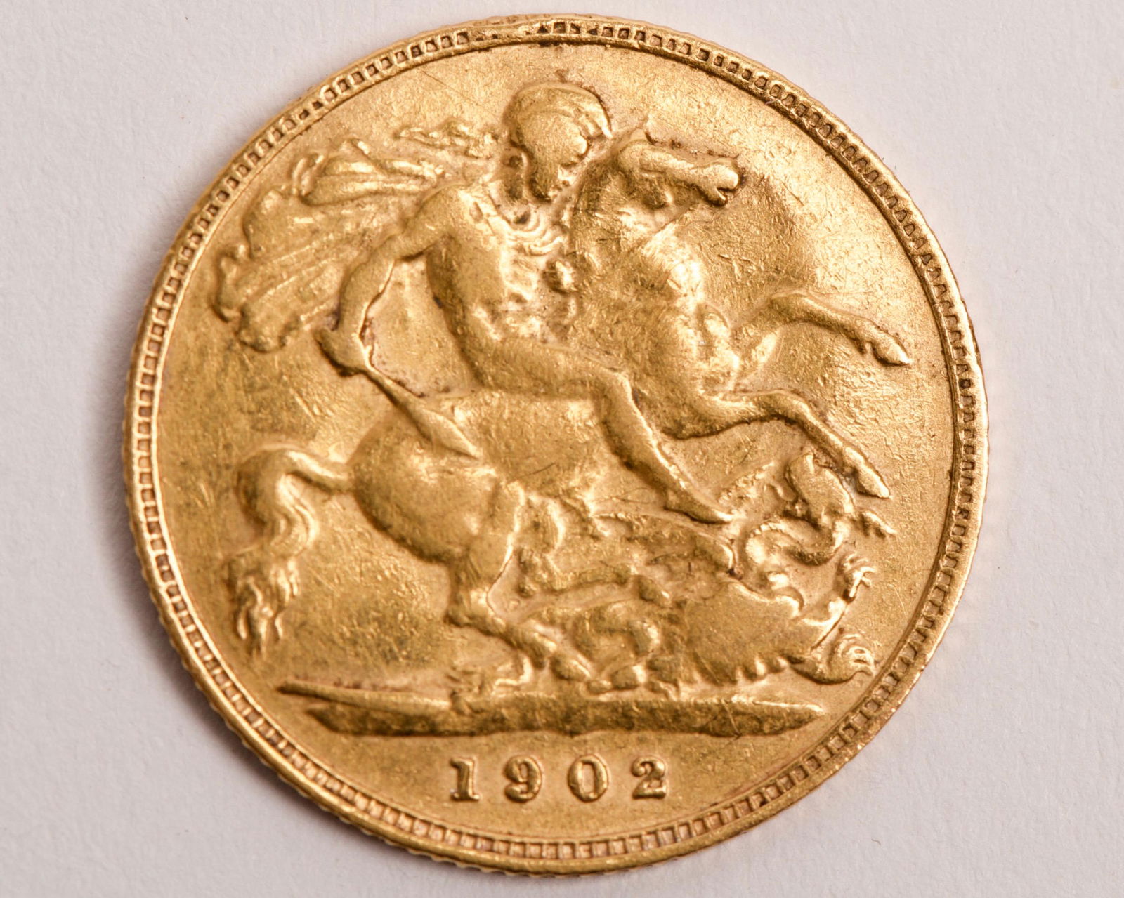 1902 St. George & Dragon 22K Gold Half Sovereign (1 of 3)