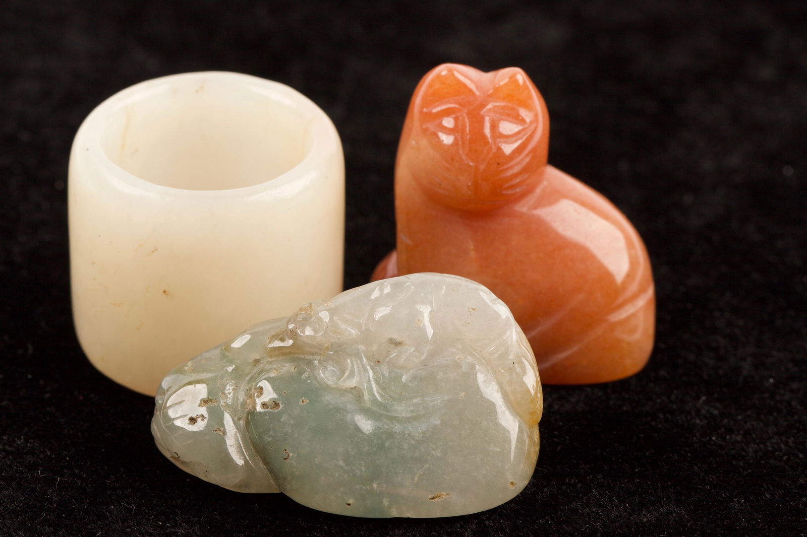 Three Chinese Jade Pieces incl. Ring (1 of 4)