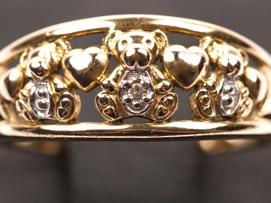 Diamonds and 9K Yellow Gold Teddy Bear Ring (1 of 4)