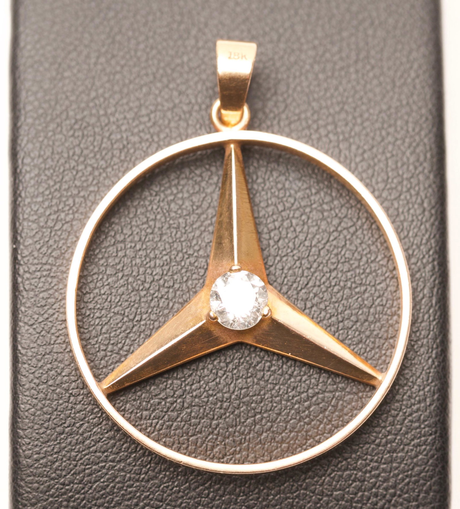 Mercedes-Benz 18K Gold & Solitaire Diamond Pendant: Just over .5 Carat (1/2 Carat) Quantity: 1 Condition: Excellent Condition Weight: 5g or approximately 0.18oz Materials: 18k Gold | Yellow Gold | Diamond Item location: </