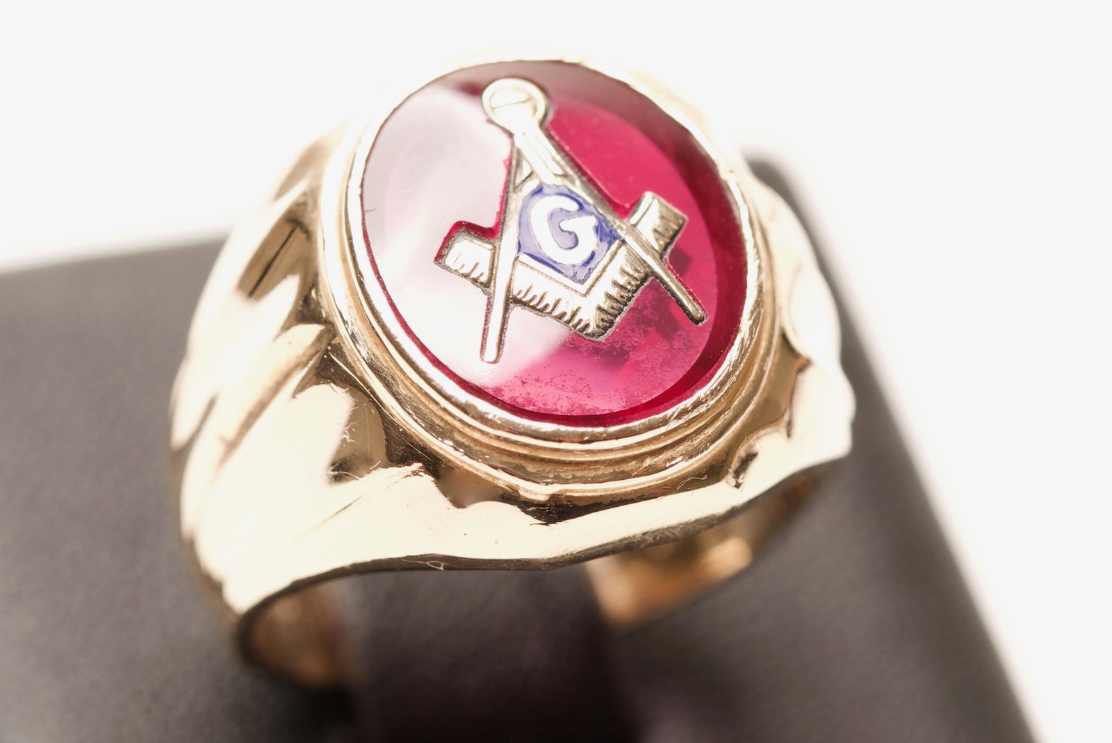 14K Yellow Gold Masonic Ring (1 of 6)
