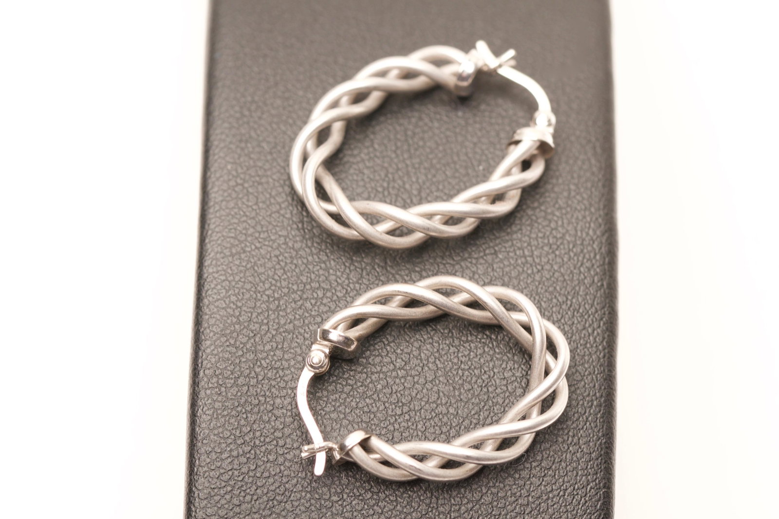 9K White Gold Earrings: Quantity: 2 Condition: Good Condition Width: 3.9cm or approximately 1.54 inches Weight: 2.4g or approximately 0.08oz Materials: White Gold Item location: NSW, Australia Shippi