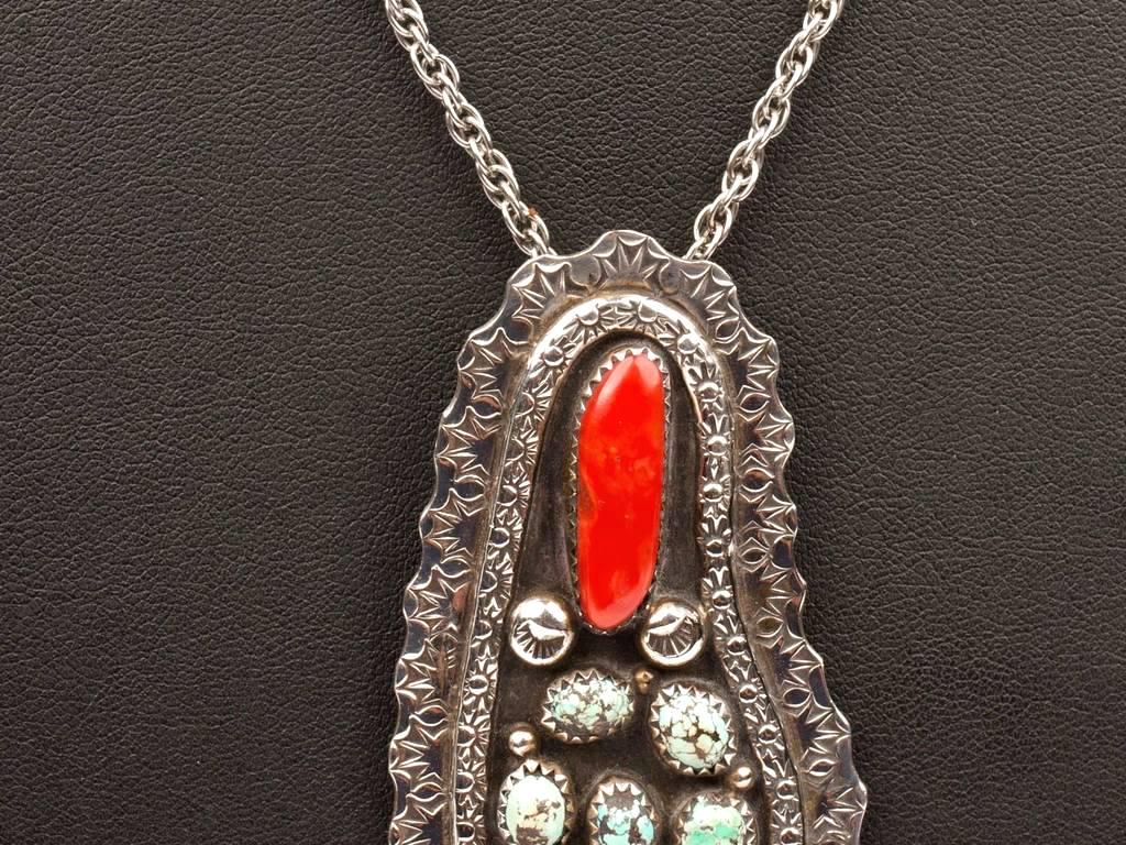 Vintage Native American Sterling Pendant and Chain (1 of 3)