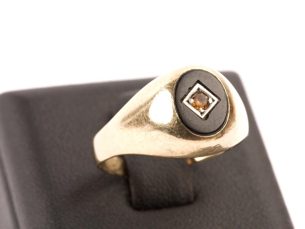 Antique 9ct Gold, Onyx & Yellow Stone Ring (1 of 2)