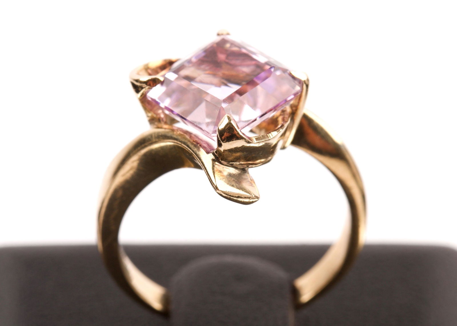 14K Yellow Gold & Princess cut Amethyst Ring (1 of 4)