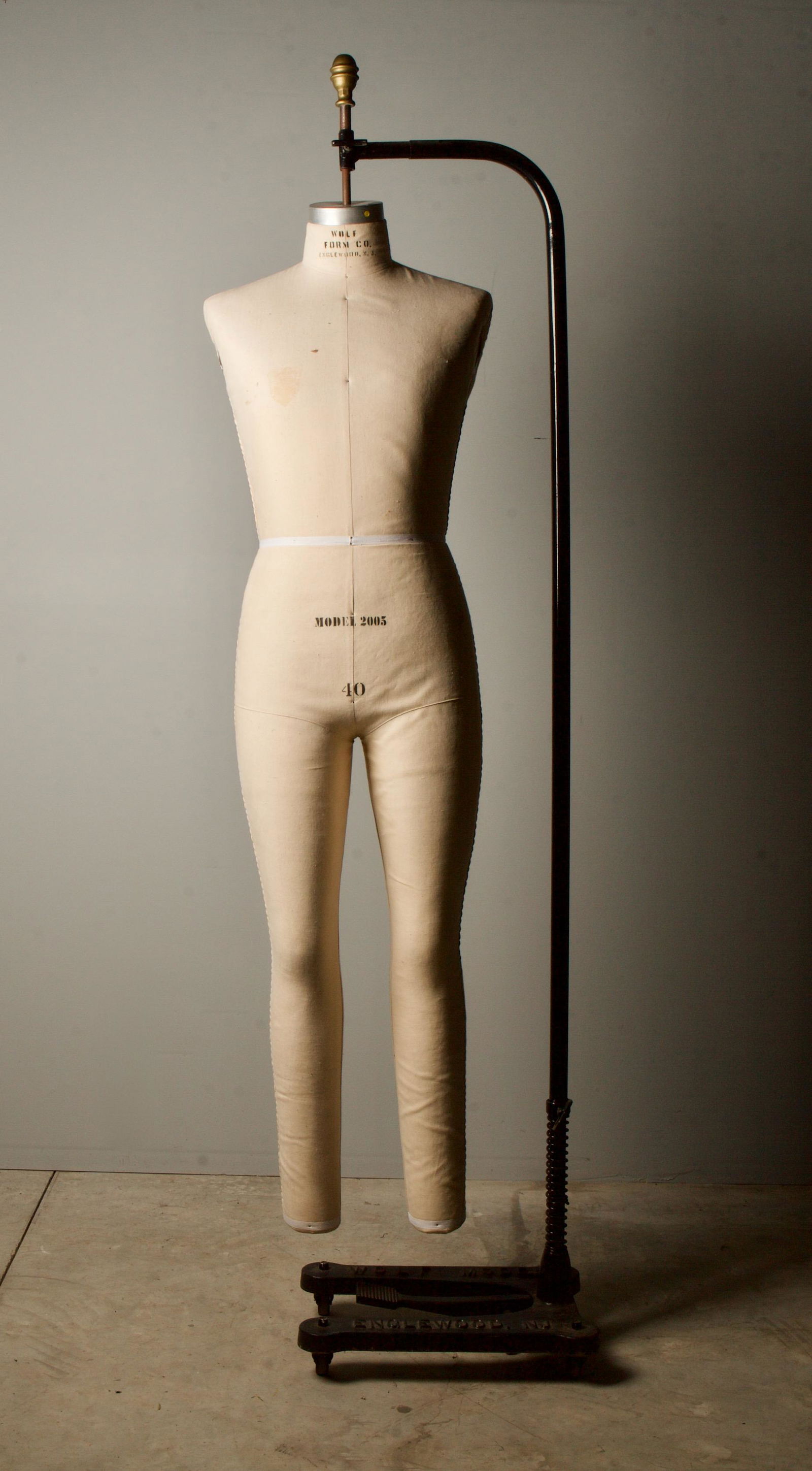 WOLF FORM CO Body Mannequin (1 of 8)