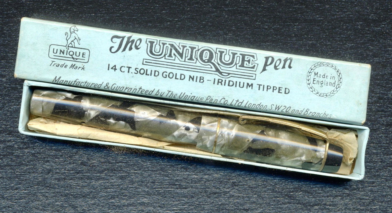14K Solid Gold Nib Fountain Pen (1 of 4)