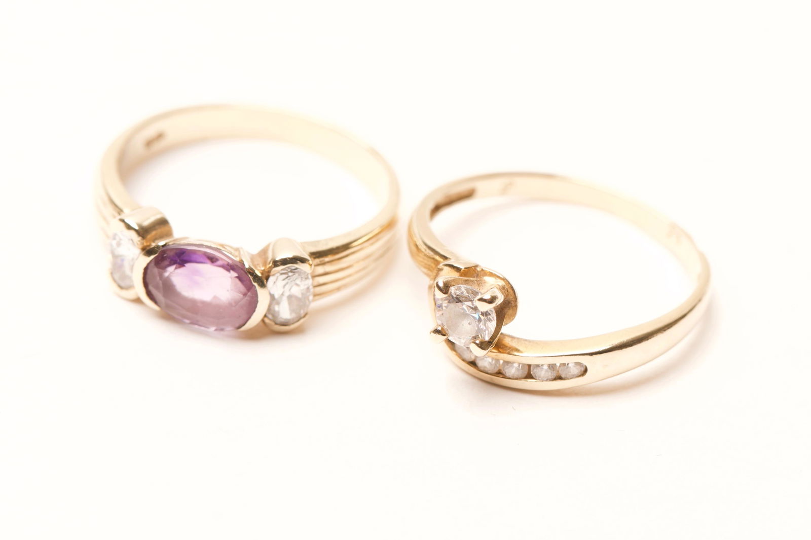 Two (2) 9K Yellow Gold Rings (1 of 5)