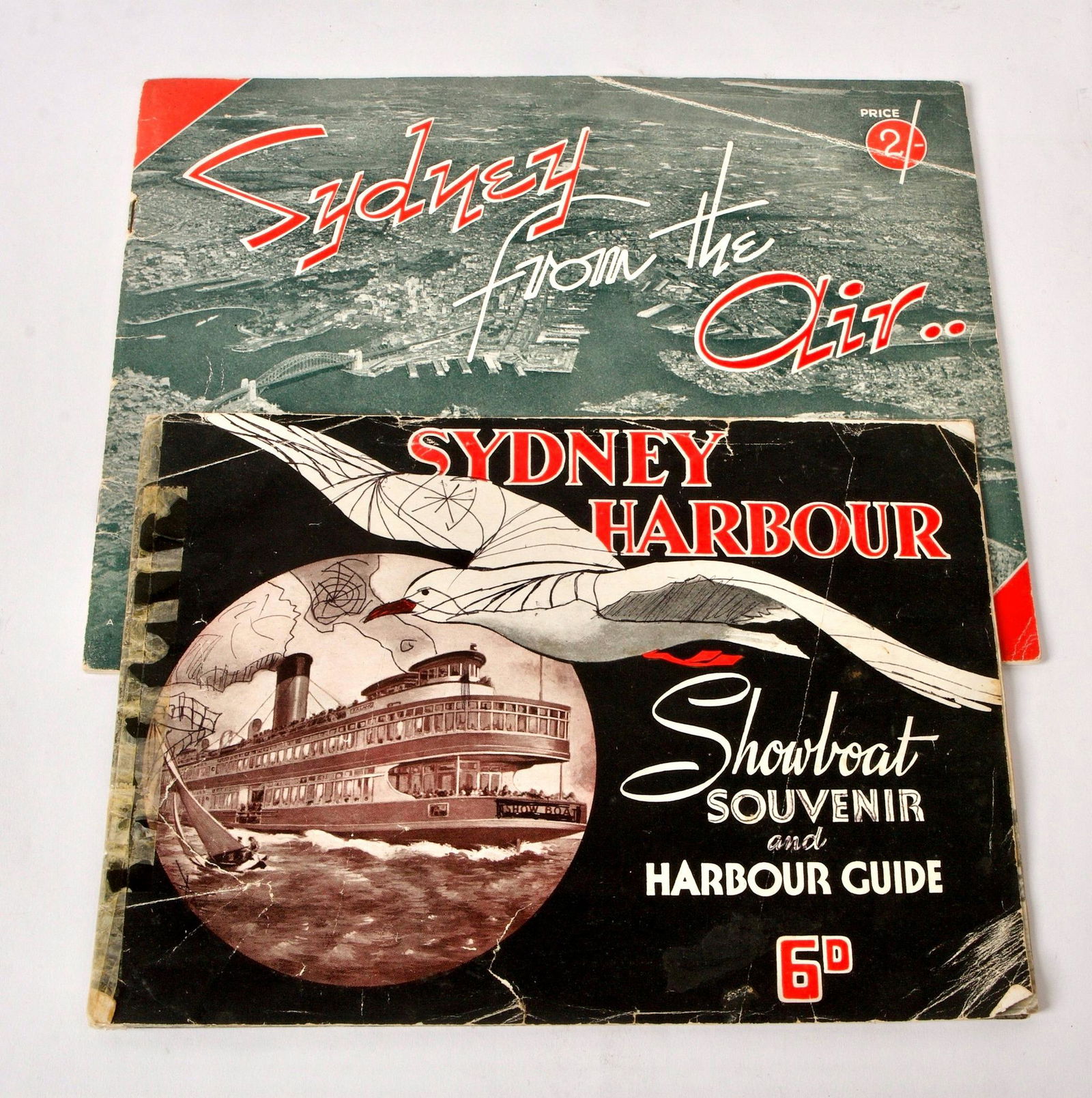 Two Sydney Souvenir Booklets (1 of 1)