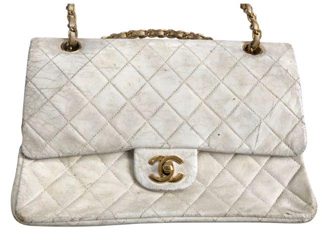 Chanel Quilted Classic Flap Shoulder Bag (1 of 9)