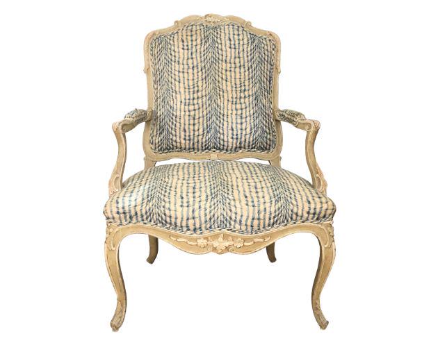 Louis XV Style Bergere Chair: 26 x 26 x 37.5, Seat height: 16, Arm height: 23.5