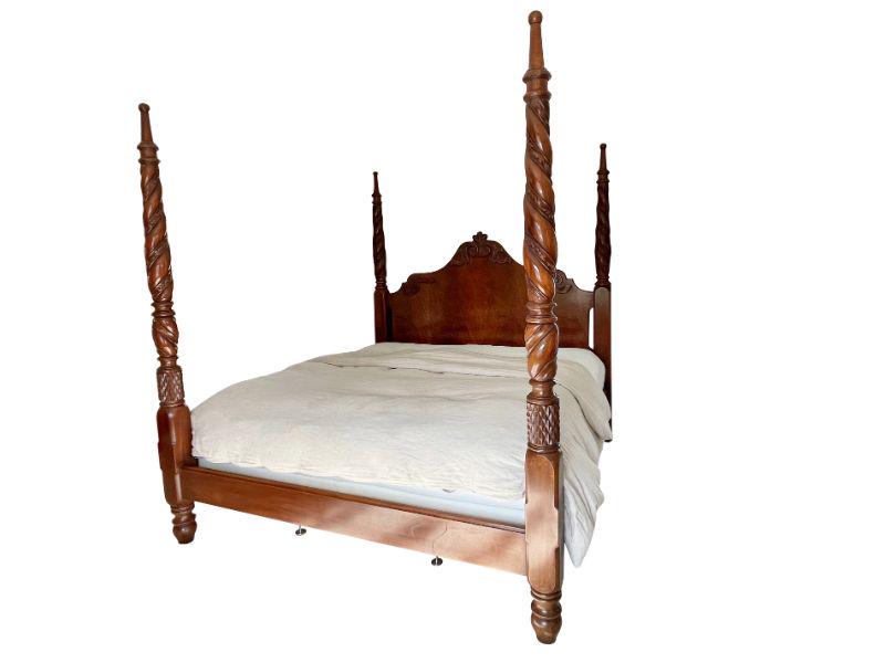 Mahogany King Size 4 Poster Bed: 82.5w x 92d x 90.5h