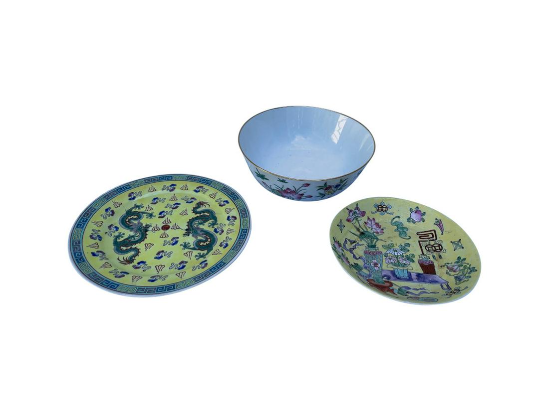 Assortment of Decorative Asian Dishes (1 of 9)