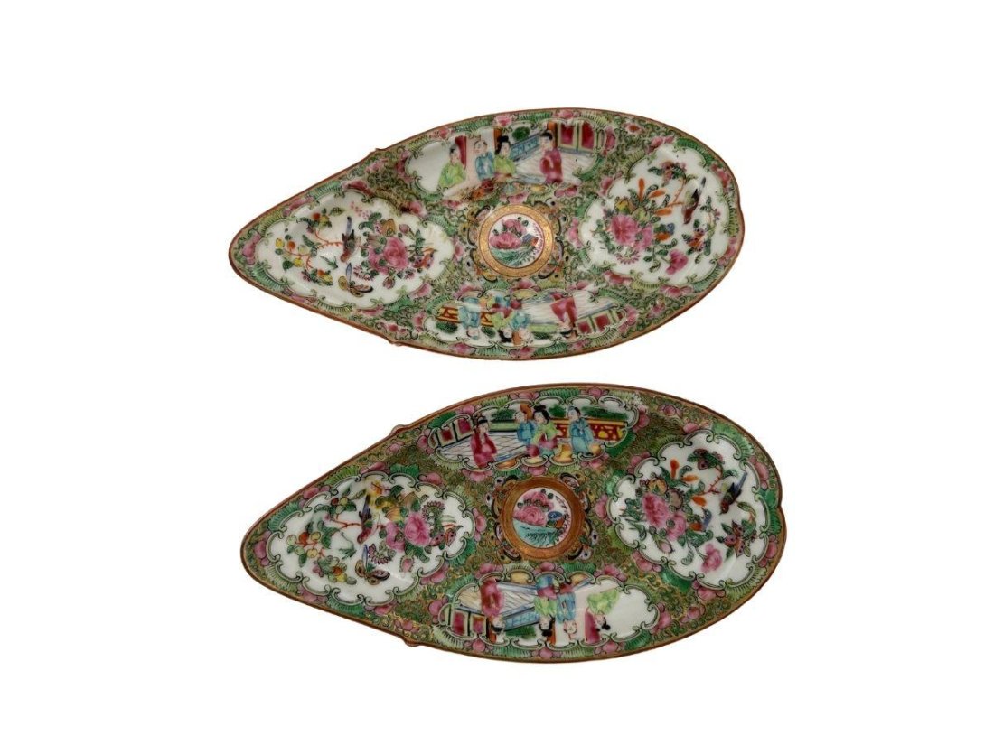 Rose Medallion Dishes, Pair (1 of 10)