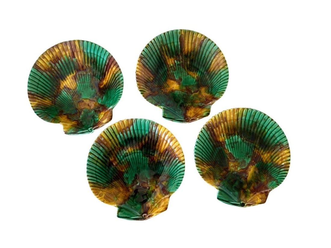 Wedgwood Majolica Scallop Plates, Set of 4: 8in w x 8.5in d x 1in h