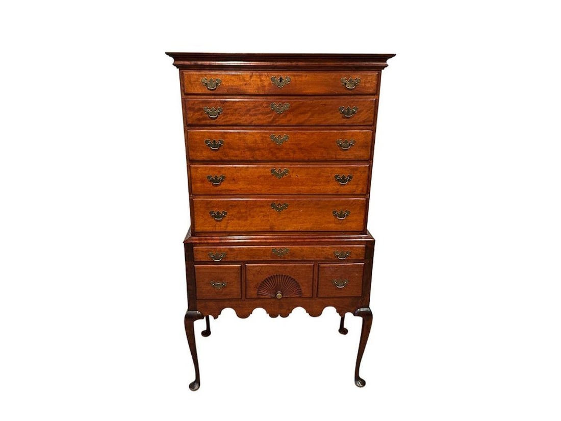 Connecticut Queen Anne Fan Carved Highboy Chest: 38.5in w x 21in d x 69in h
