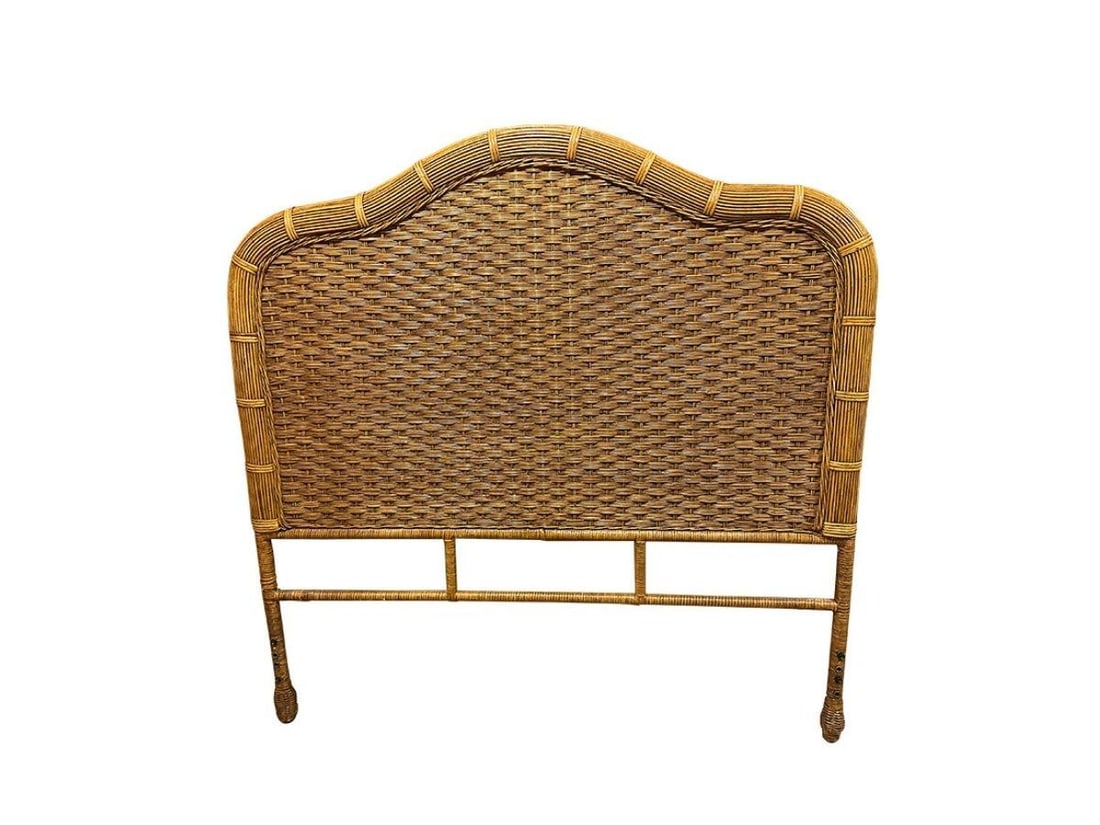 Cottage Wicker Headboard, Full Size (1 of 6)