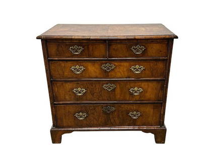 Antique Burl Chest of Drawers: 39in w x 21.25in d x 37.5in h