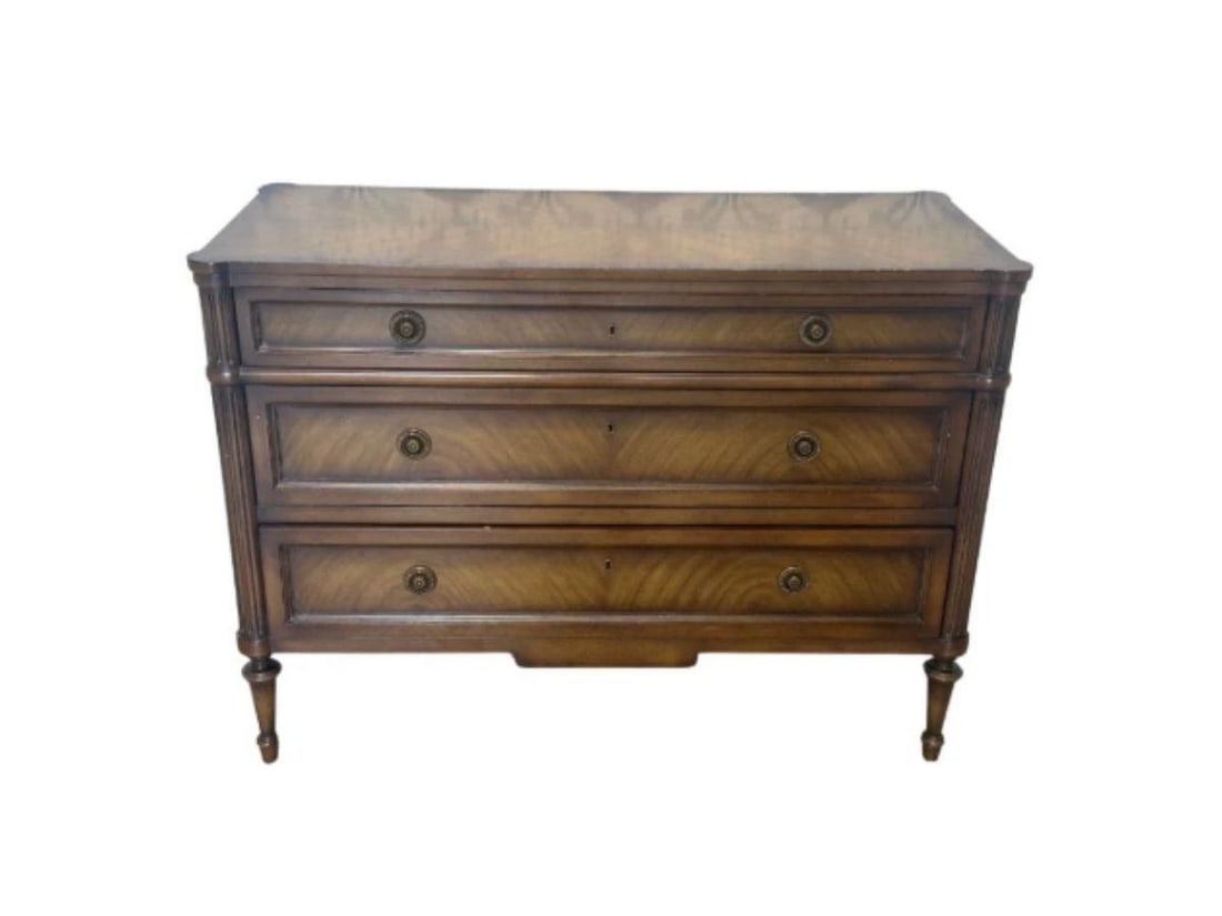 Vintage Chest of Drawers (1 of 10)