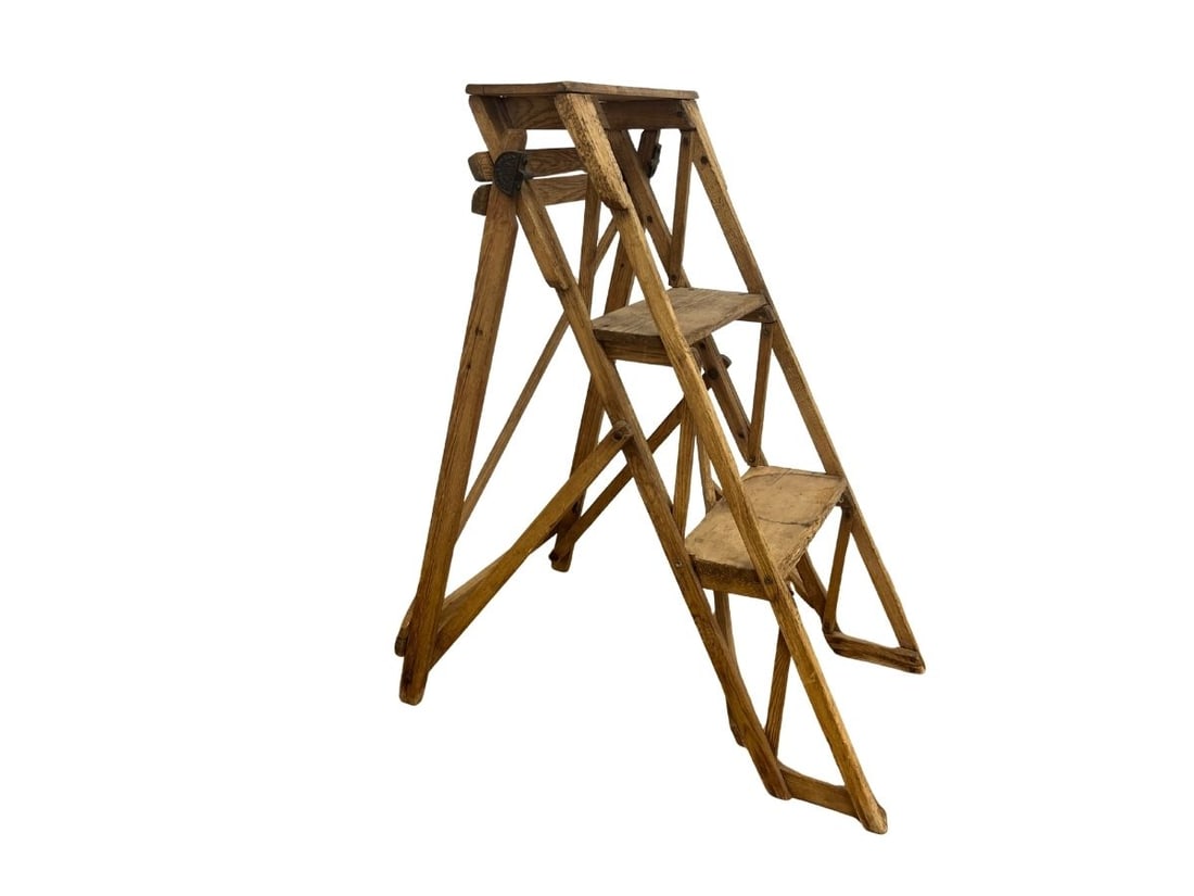 Antique Hatherly Latte Step Ladder with Mfg. Plate (1 of 17)