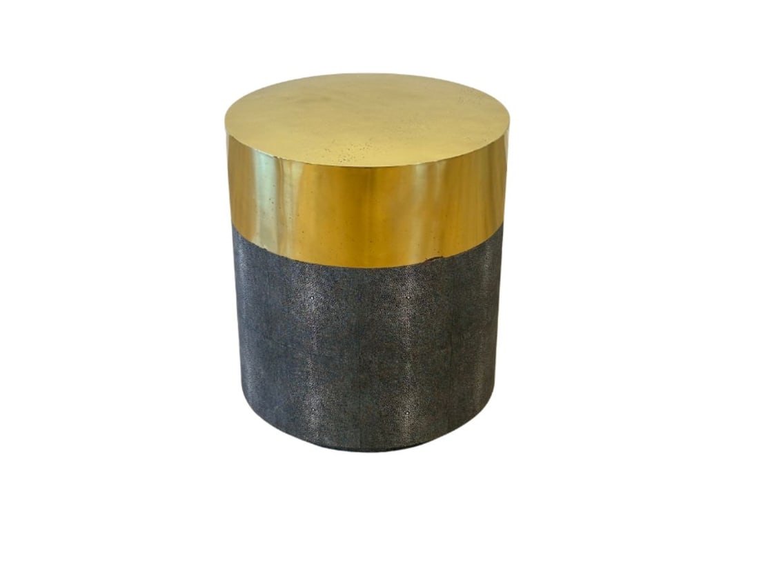 Moniker Home Lavin Shagreen Stool, Grey: 17in. diameter x 20in. h PLEASE READ BEFORE BIDDING: There are two scheduled pickup dates for this auction at our Stamford, CT warehouse: Friday, April 24th from 9:00 AM–12:00 PM and Friday, May 1st