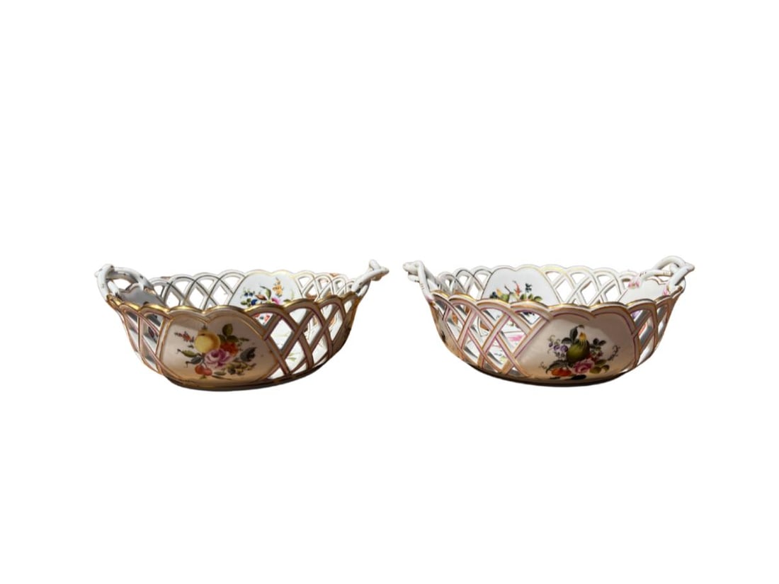 Herend Fruits and Flowers Bouquet de Fruits Bowl, Pair: 10inw x 9in. d x 3in. h. PLEASE READ BEFORE BIDDING: There is one scheduled pickup date for this auction on Friday, May 15th from 9am- 12pm at a private residence in Rye, NY. The address will be