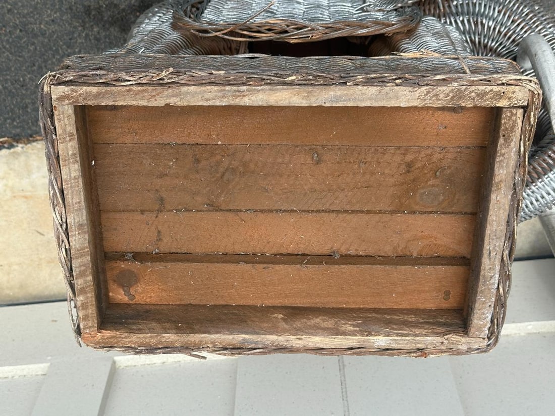 Vintage Wicker Elephant Side Table - 11